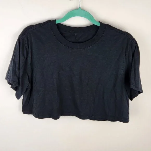 Lululemon All Yours Crop Short Sleeve Tee Black sz 6? - Picture 1 of 7